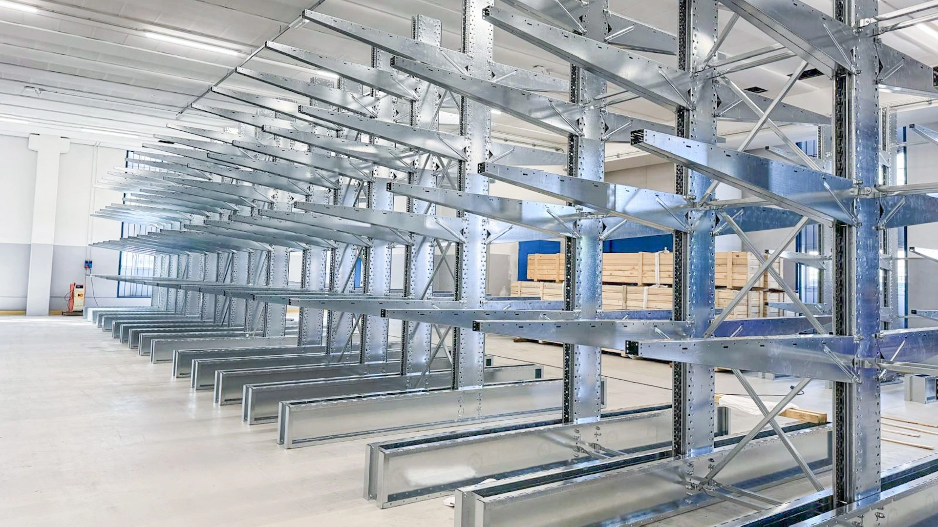 Scaffalature cantilever per materiali lunghi e ingombranti | Metalsistem Lombardia