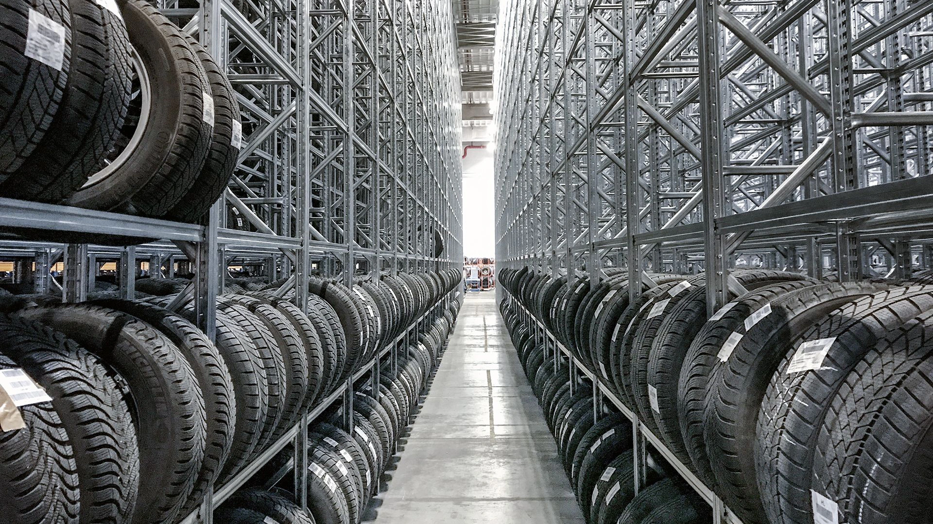 UNIRACK - Scaffalature modulari per passerelle fino a 8m | Metalsistem Lombardia