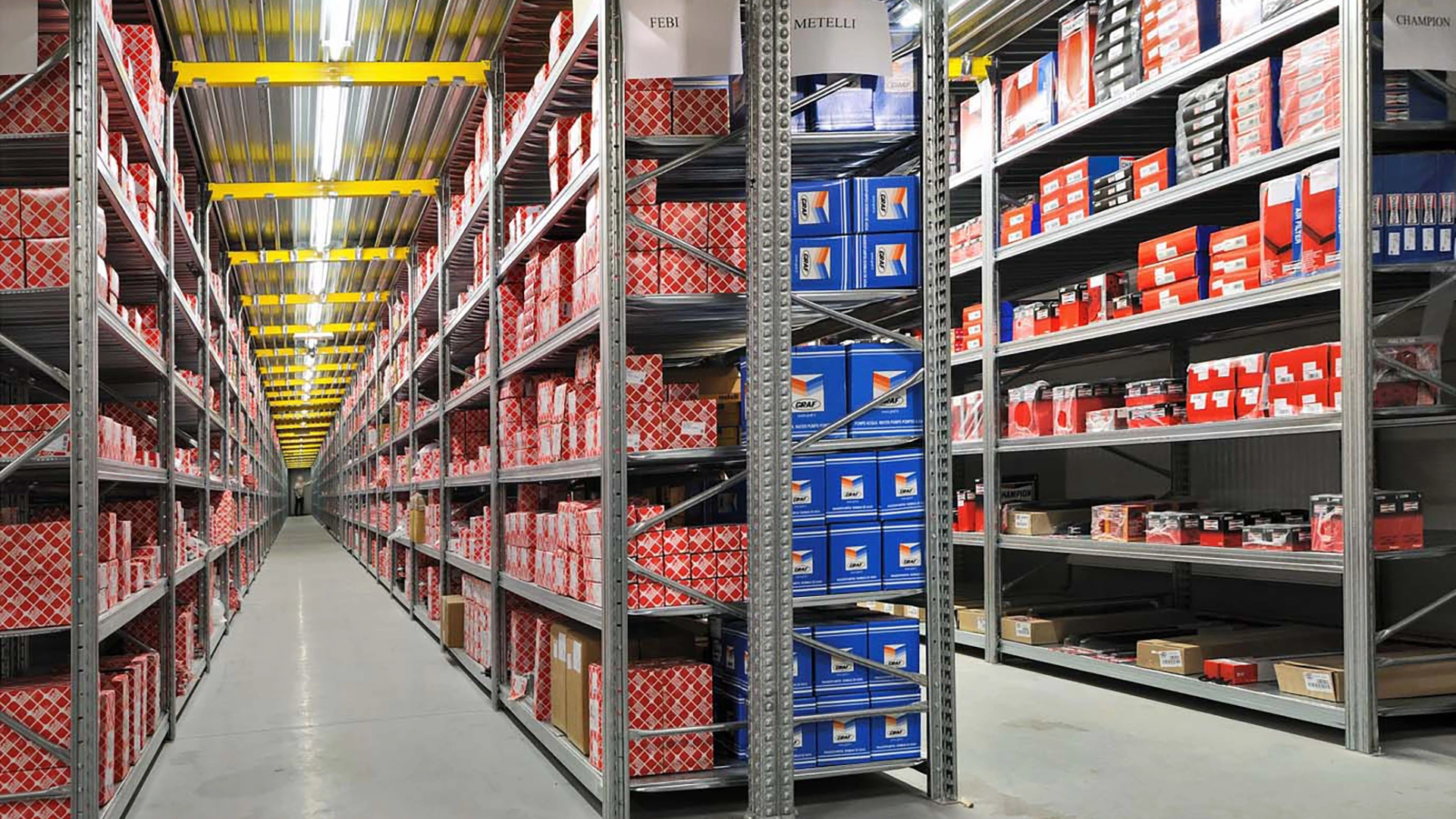 UNIRACK - Scaffalature modulari per passerelle fino a 8m | Metalsistem Lombardia