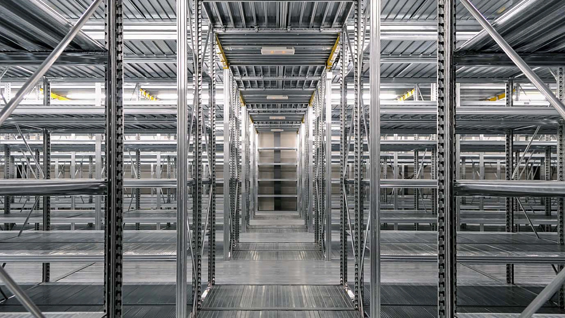 UNIRACK - Scaffalature modulari per passerelle fino a 8m | Metalsistem Lombardia